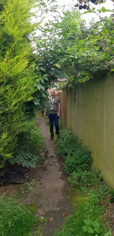 Chaucer Way Footpath Before PM